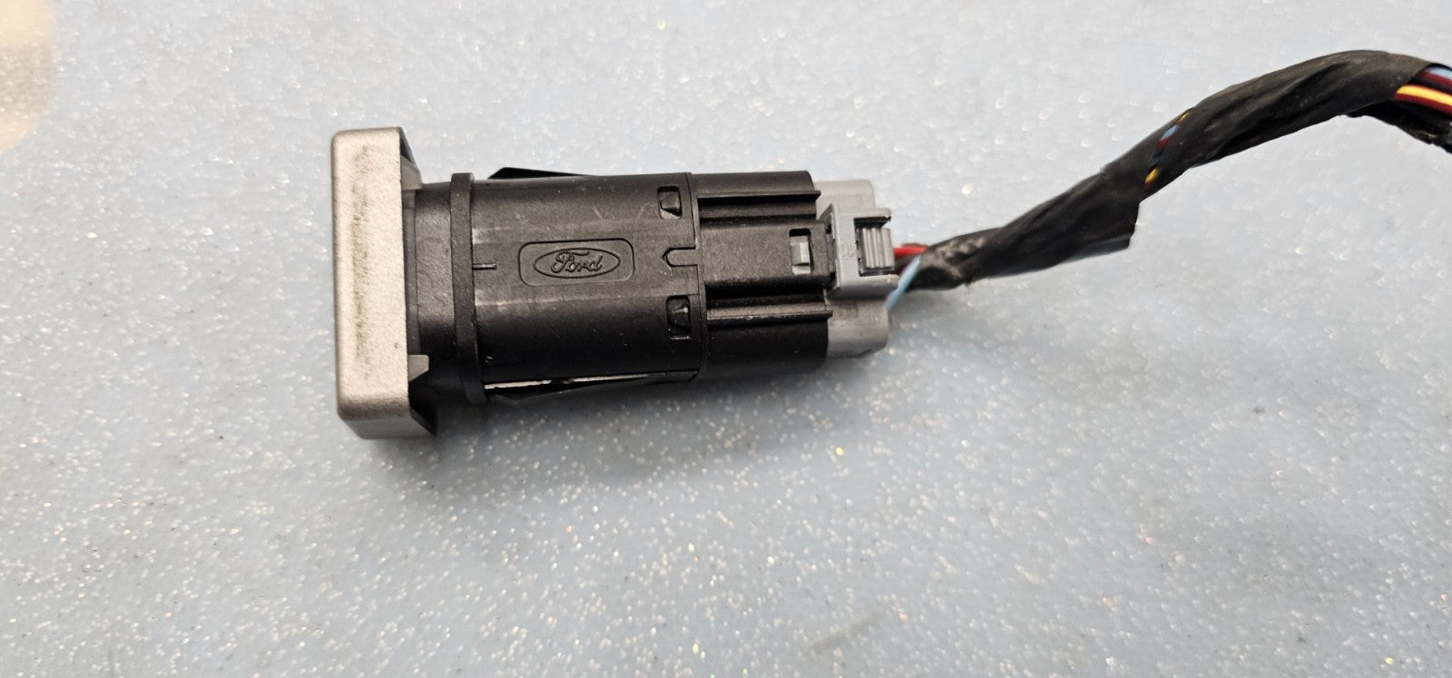 🔥02-06 Lincoln Navigator 5.4L 4WD Dash TCS Off Switch Traction Control Button