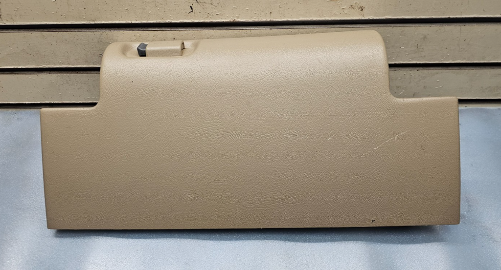 95-99 CHEVY GMC TRUCK SILVERADOC/K Glove Box Storage Compartment Assembly TAN G2