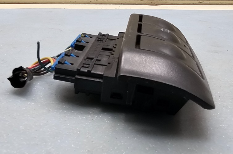 🔥96-99 SATURN SC SL SW Rear Window Defogger Switch traction control Black OEM