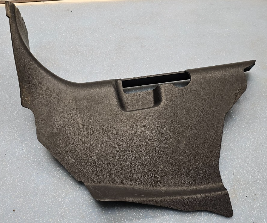 🔥99-06 SILVERADO SIERRA LEFT DRIVER KICK LOWER TRIM PANEL HOOD PROP BLACK