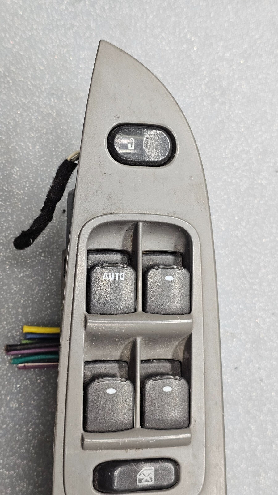 🔥08-12 Malibu 07-09 Aura Left Driver Master Power Window Switch Assembly Gray