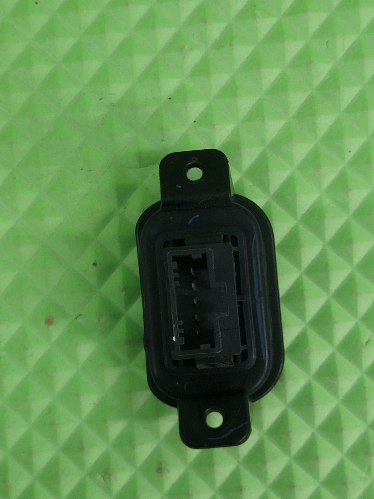 🔥 06-08 Honda Ridgeline bed cargo light lamp control switch assembly DG SW51