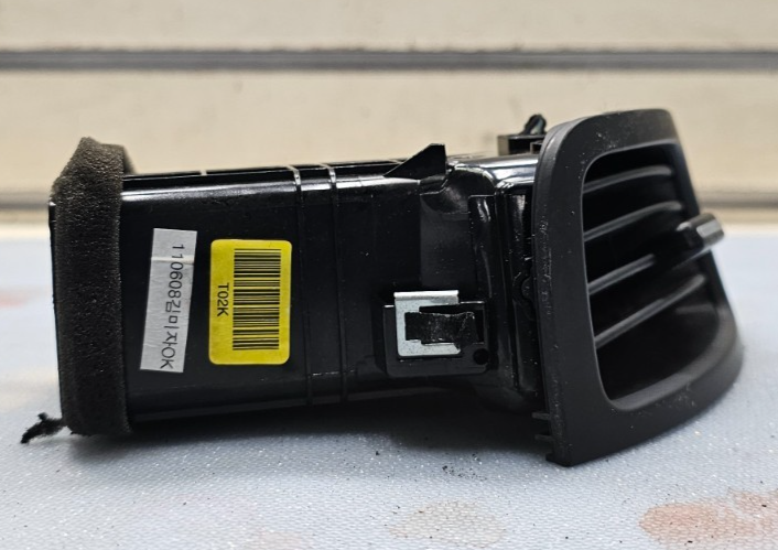 🔥10-13 KIA FORTE DASH CENTER RIGHT PASSENGER AIR VENT HEATER CONDITIONING BLACK