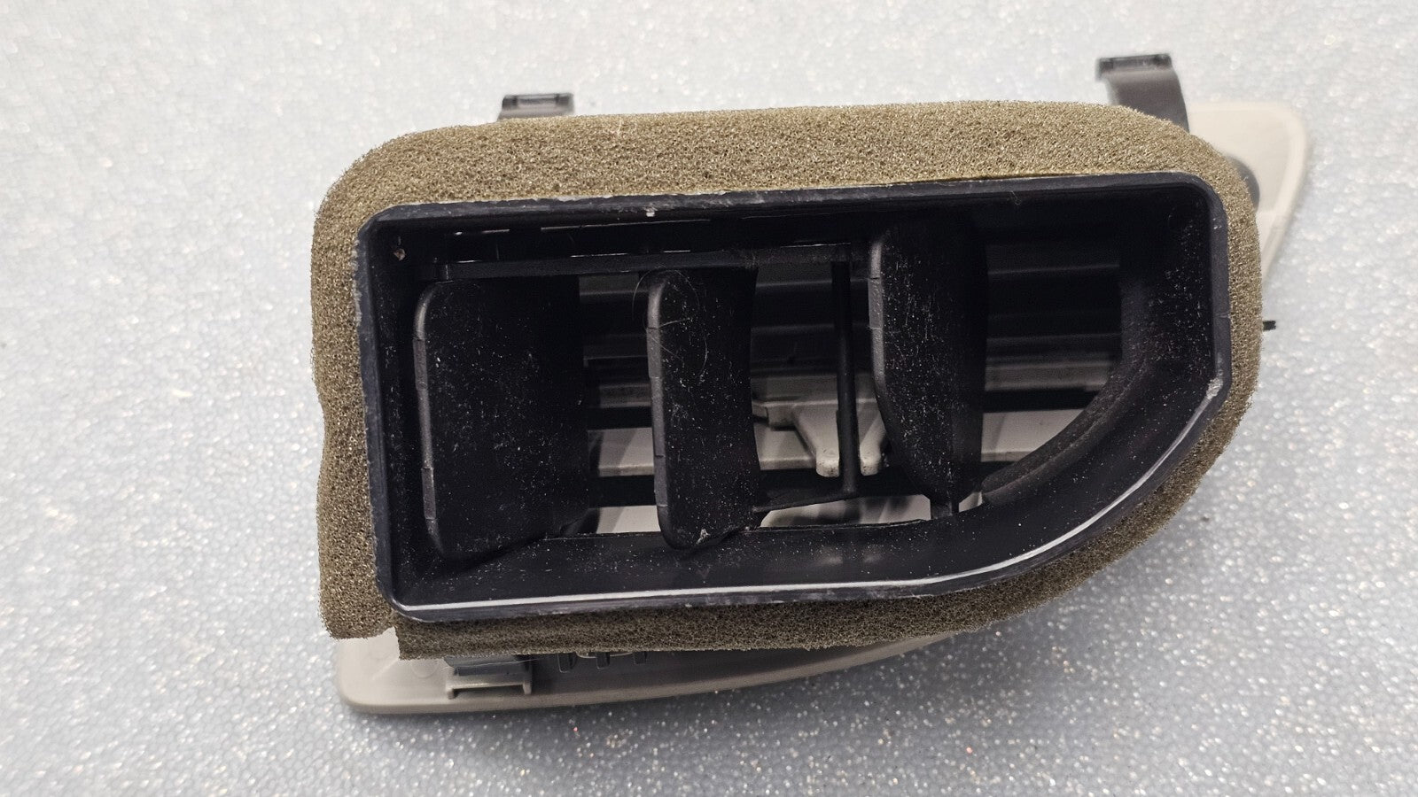 🔥08-12 CHEVY MALIBU DASH LEFT DRIVER MASTER A/C AC AIR VENT HEATER PANEL TAN