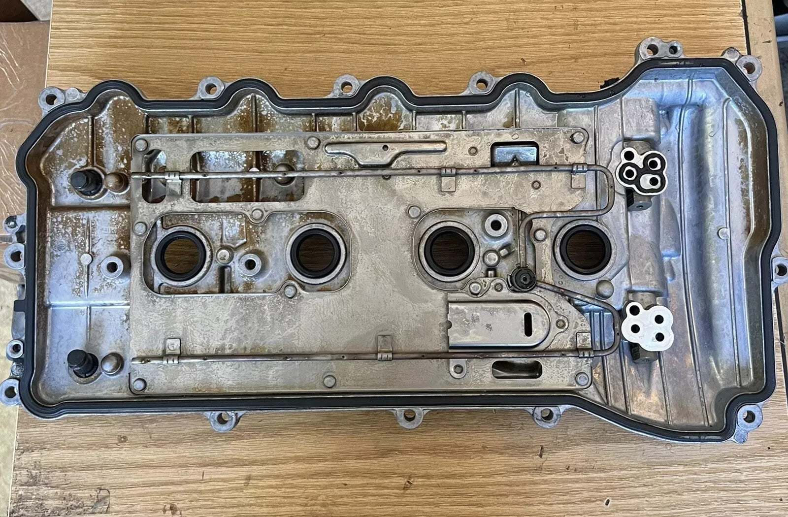 🔥10-17 Toyota Camry 2.5L Engine Valve Cover 11211-0V010 OEM