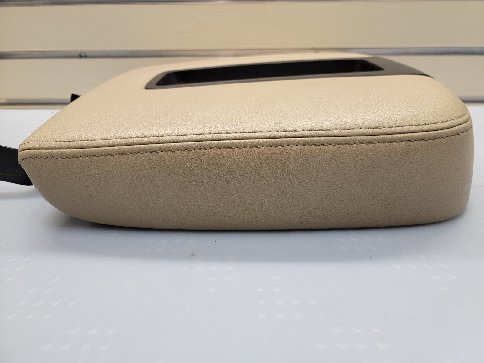 🔥07-13 Chevy Tahoe, Suburban, Yukon Leather Console Lid Armrest Cover TAN JS5