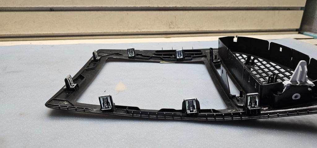 🔥05-09 Saab 9-7x Front Center Dash Radio Stereo Display Trim Panel Bezel Wood