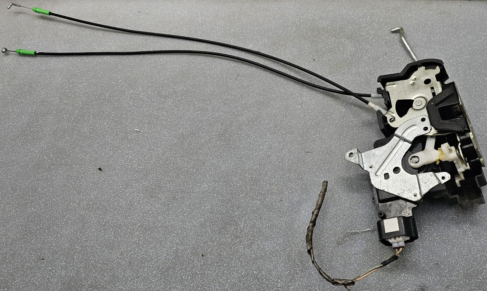 🔥04-12 Chevy Colorado GMC Canyon Right Front Door Lock Actuator Assembly OEM
