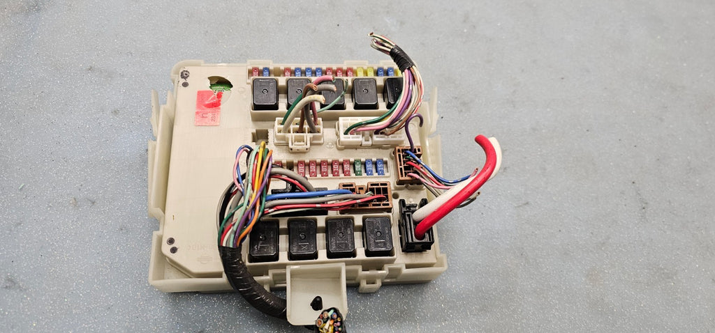 🔥06-10 Nissan Titan Armada Fuse Box Body Control Distribution Module Assembly