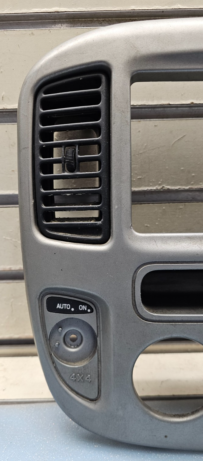 🔥2001-2007 FORD ESCAPE CENTER DASH RADIO A/C CLIMATE TRIM BEZEL SILVER OEM