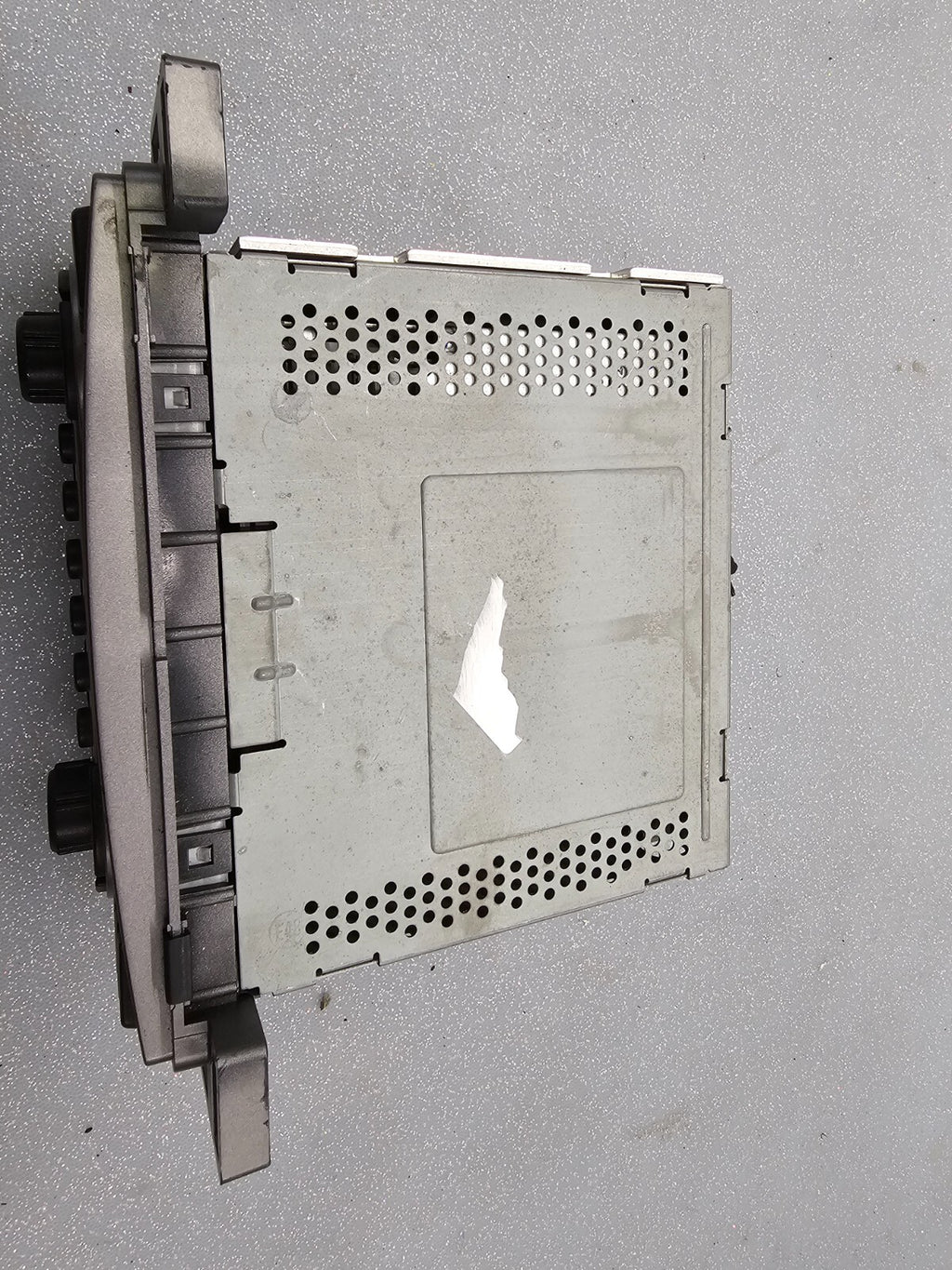 🔥2006 - 2007 PONTIAC TORRENT radio receiver AM FM CD CD Player GRAY