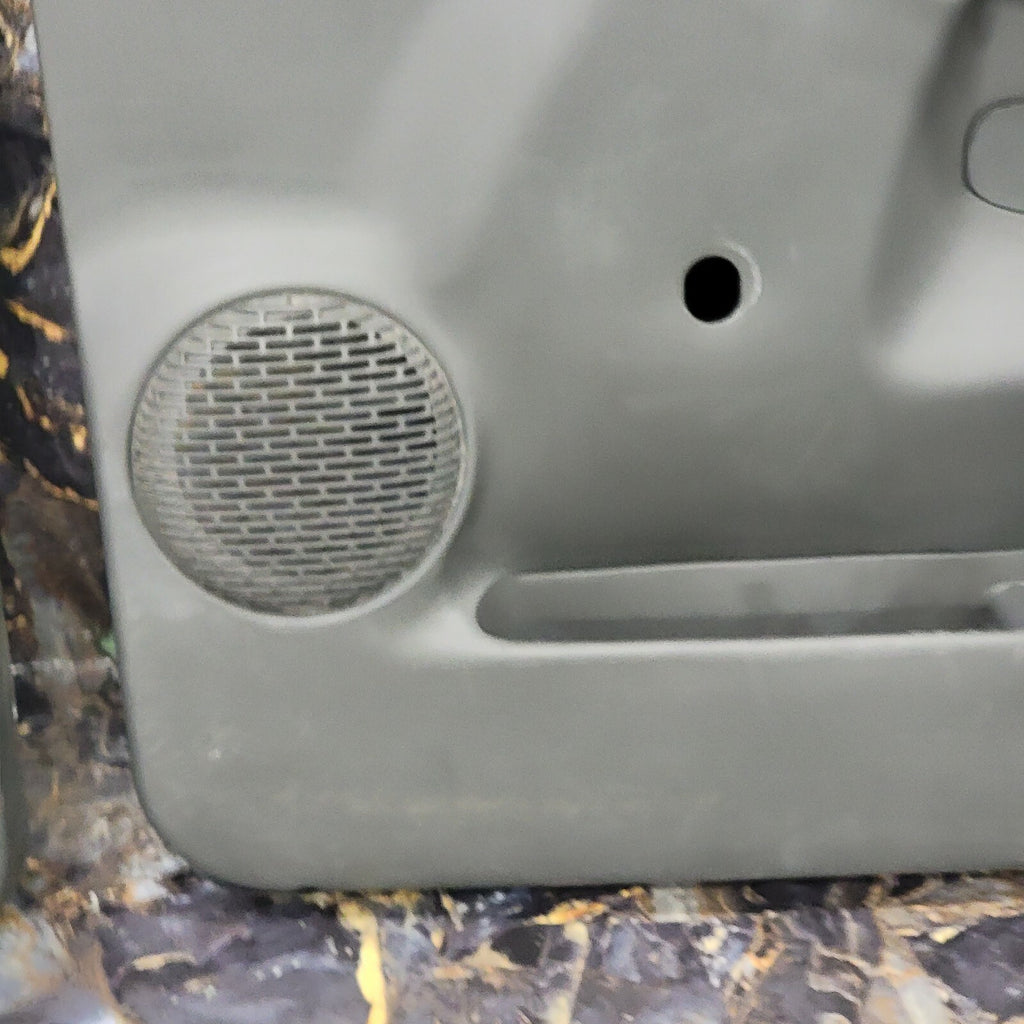 🔥99-06 Silverado SIERRA Door TRIM Panel Front RIGHT Passenger DK GRAY manual D3