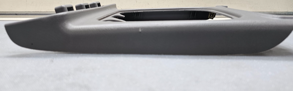 🔥03-06 CHEVY GMC SILVERADO SIERRA Console Cup Holder Bezel Med Neutral Gray