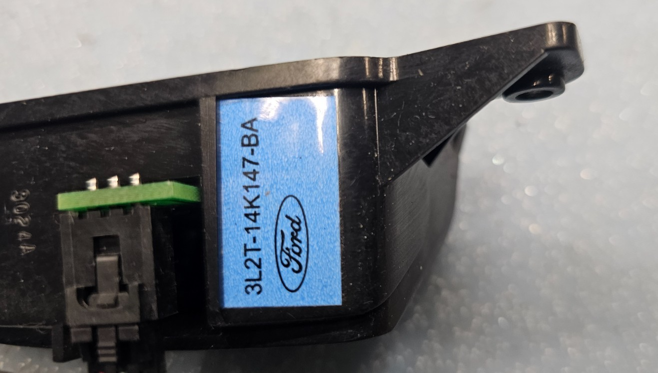 🔥02-06 EXPLORER/MERCURY EXPEDITION STEER WHEEL CRUISE CONTROL SWITCH BLACK