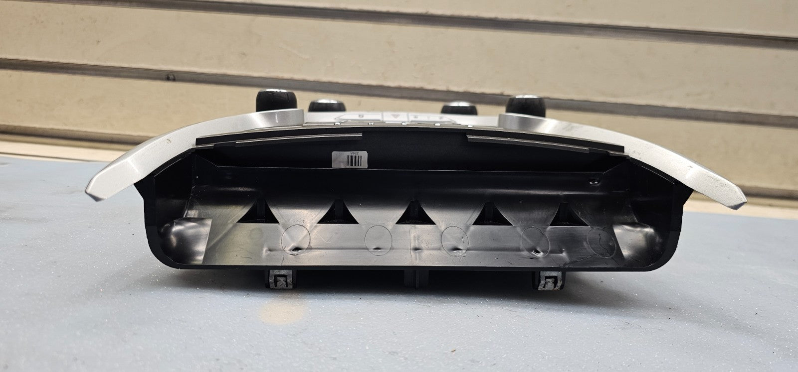 10-11 Equinox Terrain AM FM Radio Stereo Climate Control Trim Panel Bezel SILVER