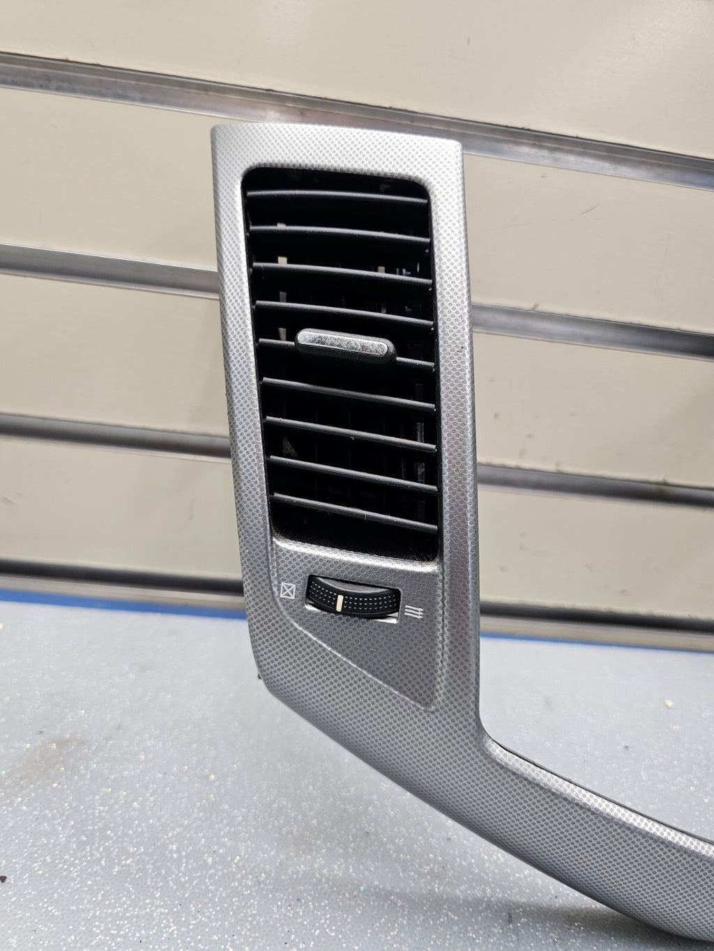 🔥11-15 Chevy Cruze Center Dash Center Radio Surround Bezel Trim Panel Silver