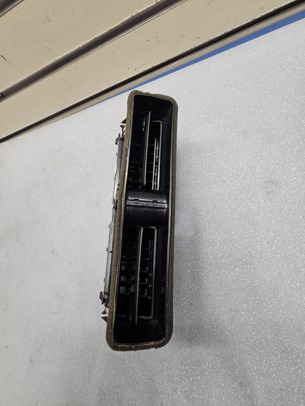 11-14 VOLKSWAGEN VW JETTA CENTER DASH AC HEATER WARMER INTERIOR AIR VENT GRILLE
