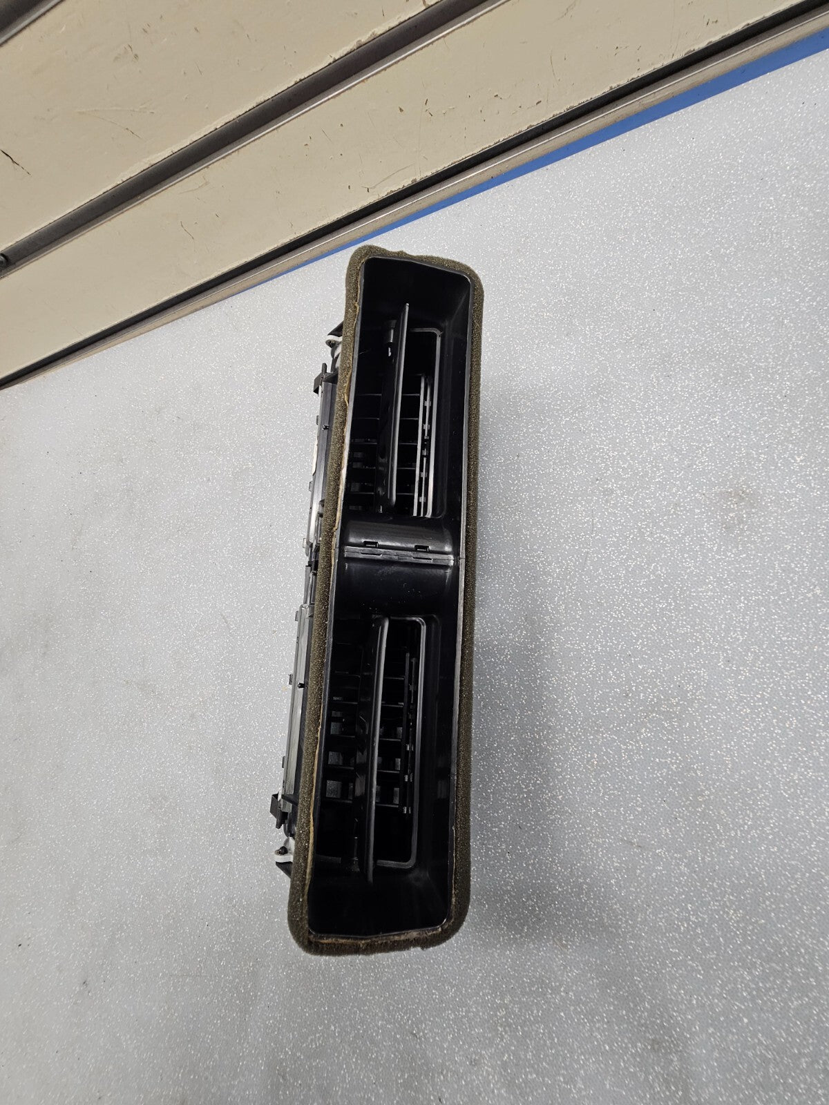11-14 VOLKSWAGEN VW JETTA CENTER DASH AC HEATER WARMER INTERIOR AIR VENT GRILLE