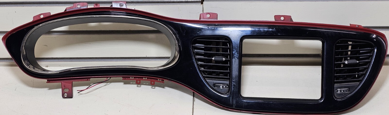 🔥13- 16 DODGE DART CLUSTER RADIO BEZEL WITH NAVIGATION DISPLAY SCREEN black/red