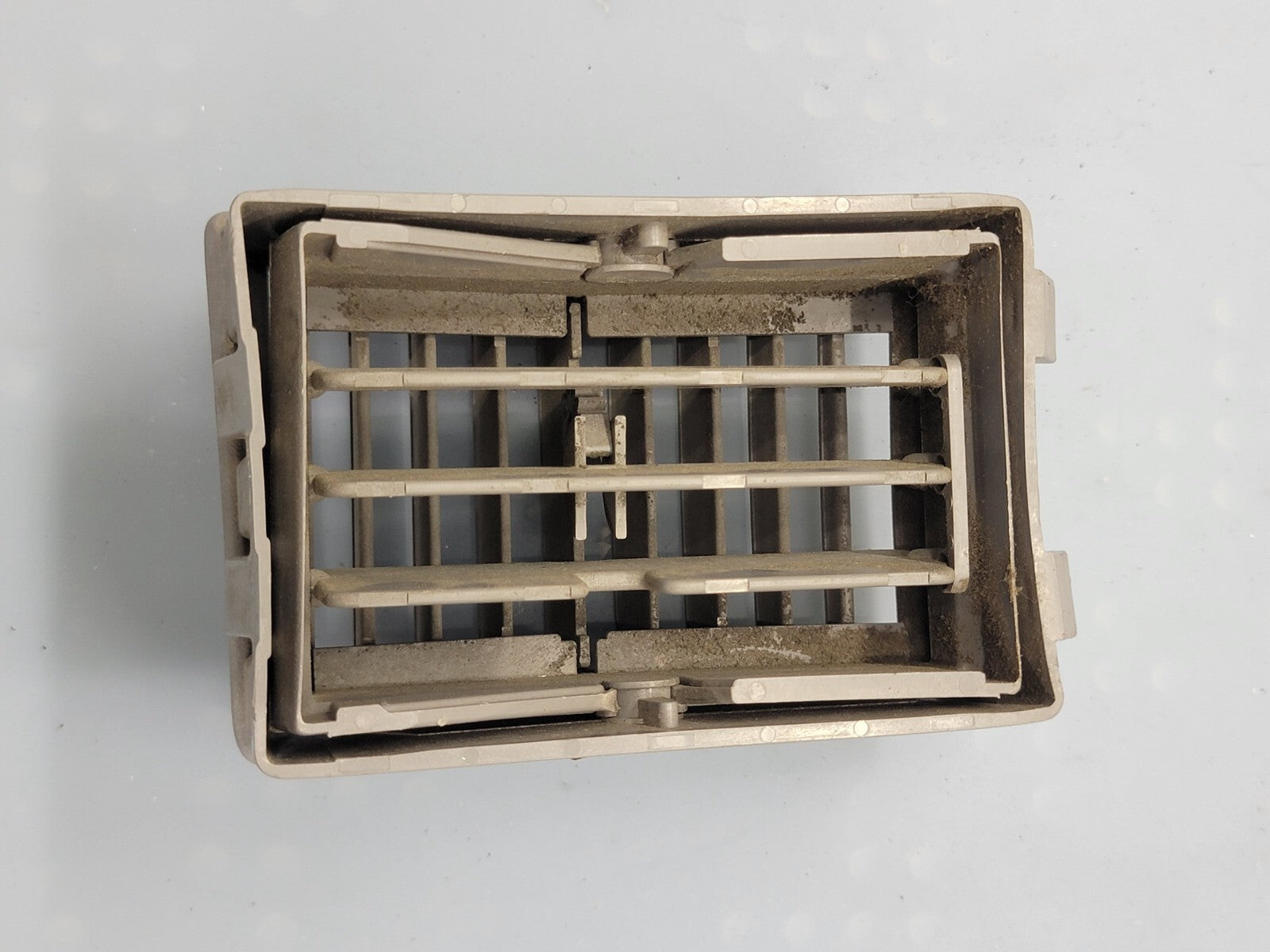 🔥95-99 CHEVY SILVERADO GMC TRUCK DASH HEATER VENT TAN RIGHT END SUBURBAN TAHOE