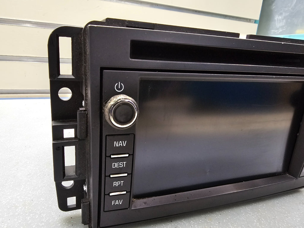 🔥07-09 SILVERADO TAHOE SIERRA DASH FRONT AM FM CD DVD MP3 Navigation Radio UVB