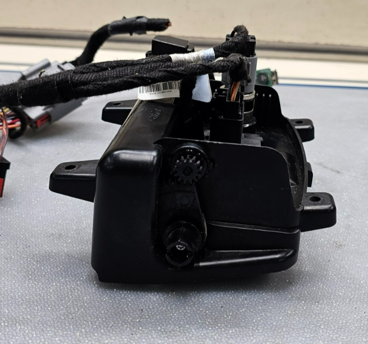 🔥 13-18 LINCOLN MKT REAR POWER OUTLET BLACK OEM