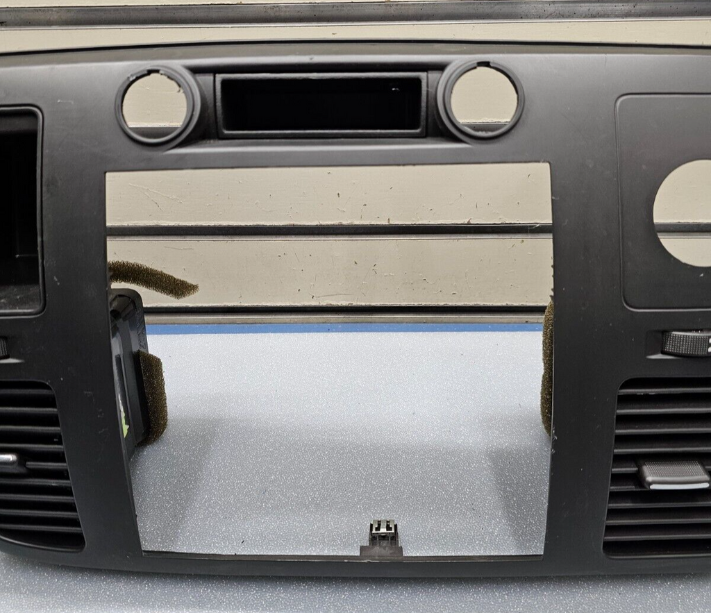 🔥07-14 Silverado SIERRA Center Dash Radio Bezel AC Climate Trim Panel BLACK B6