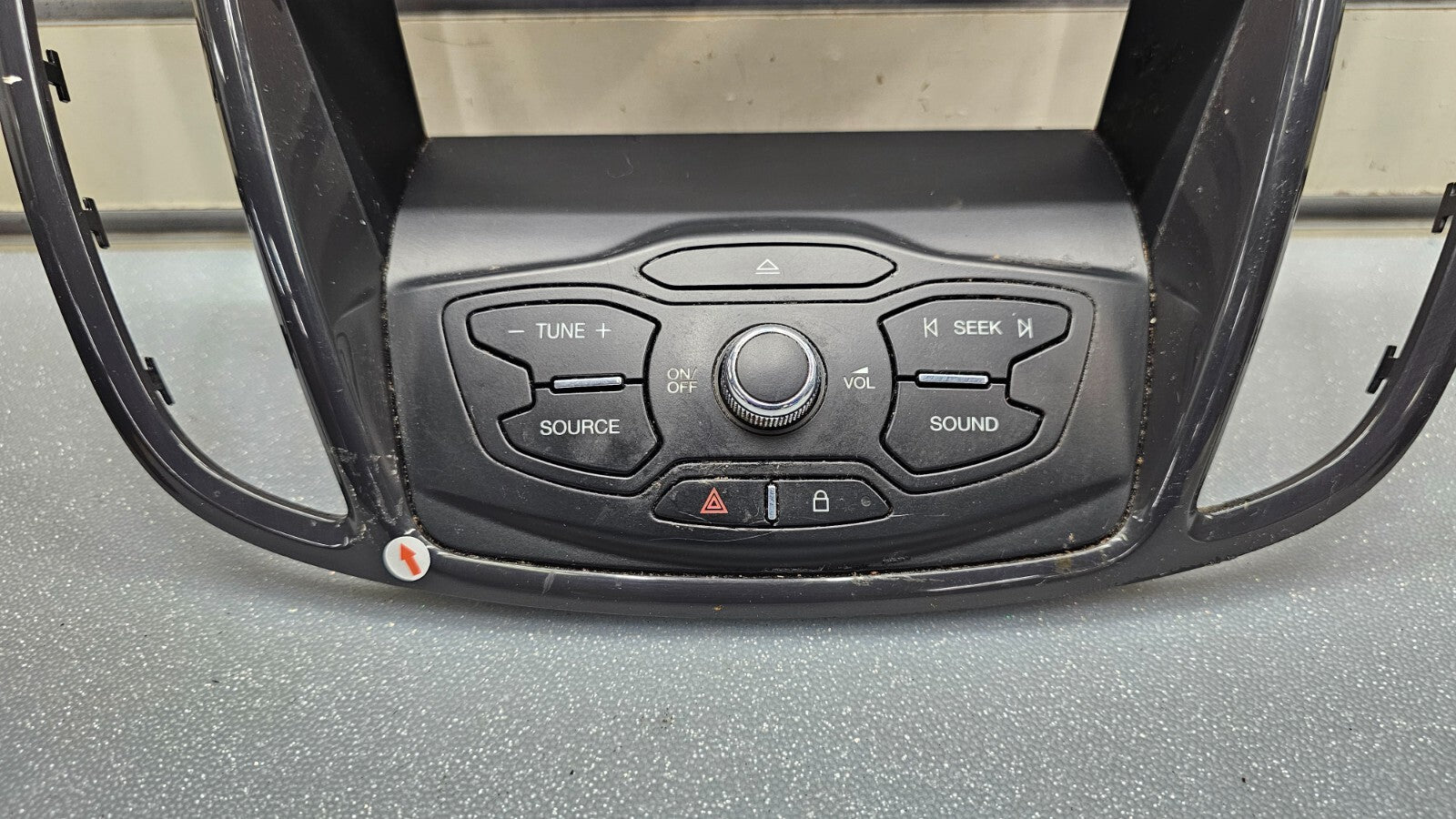 🔥2013-2016 FORD ESCAPE  DASH FM RADIO STEREO DISPLAY BEZEL BLACK OEM