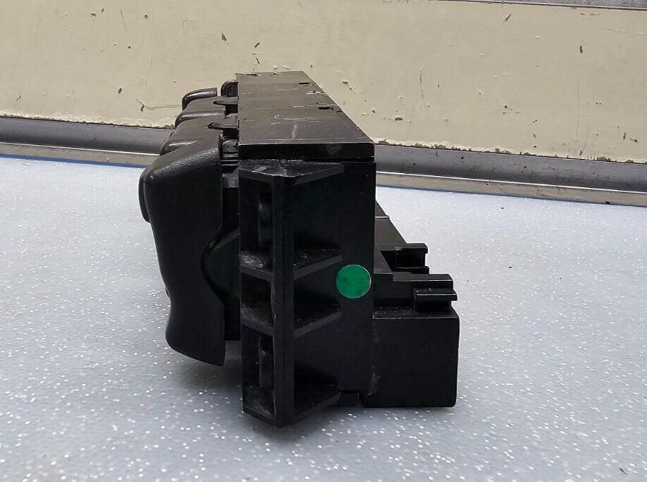 99-02 Silverado SIERRA 4 DOOR FRONT Left DRIVER Master Power Window Switch WS4