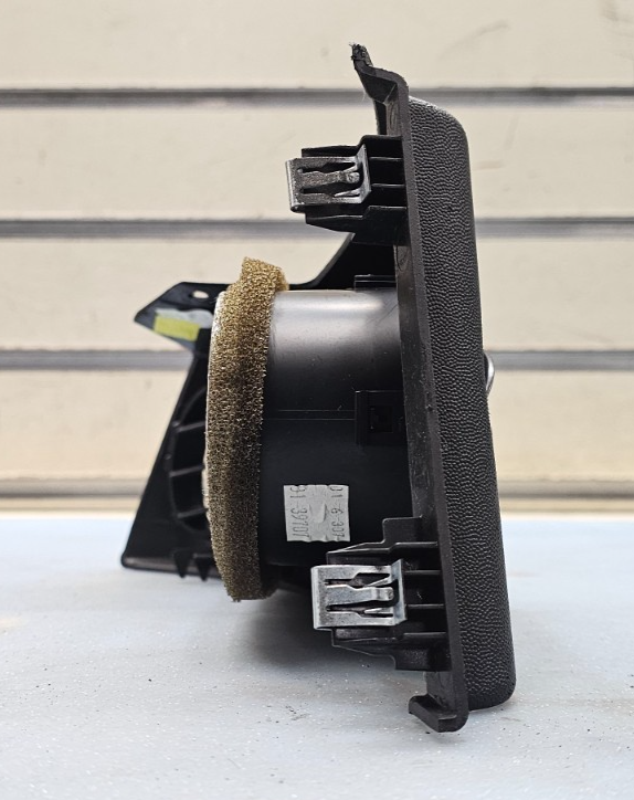 🔥04-08 PONTIAC GRAND PRIX DASH LEFT DRIVER AC A/C AIR VENT HEATER PANEL DK GRAY