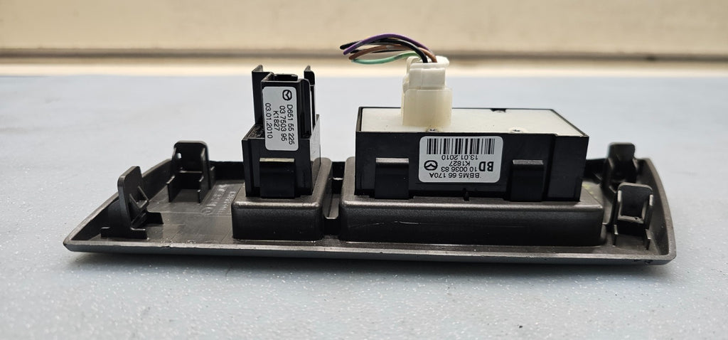 🔥10-13 MAZDA 3 FRONT LEFT DASHBOARD TRACTION CONTROL SWITCH SILVER