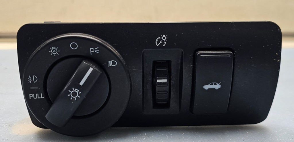 🔥05-07 Five Hundred 500 Taurus Montego Fog Headlight Lamp Dimmer Trunk Switch