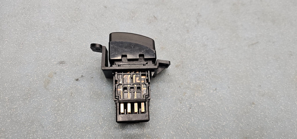 🔥00-04 SUBARU OUTBACK SEDAN 4-DR EMERGENCY HAZARD CONTROL SWITCH BUTTON BLACK