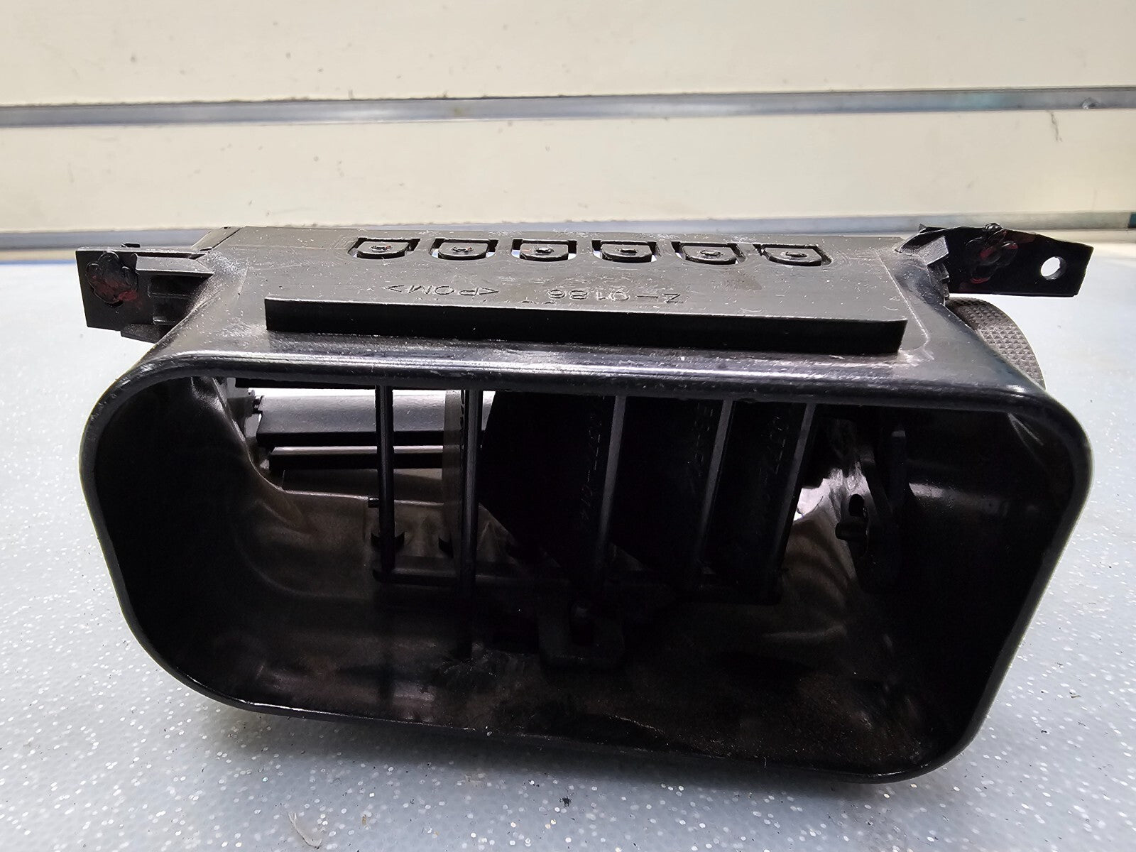 🔥06-13 CHEVY Impala Right Dash Heater Air Vent Cond Grille Trim Panel BLACK OEM