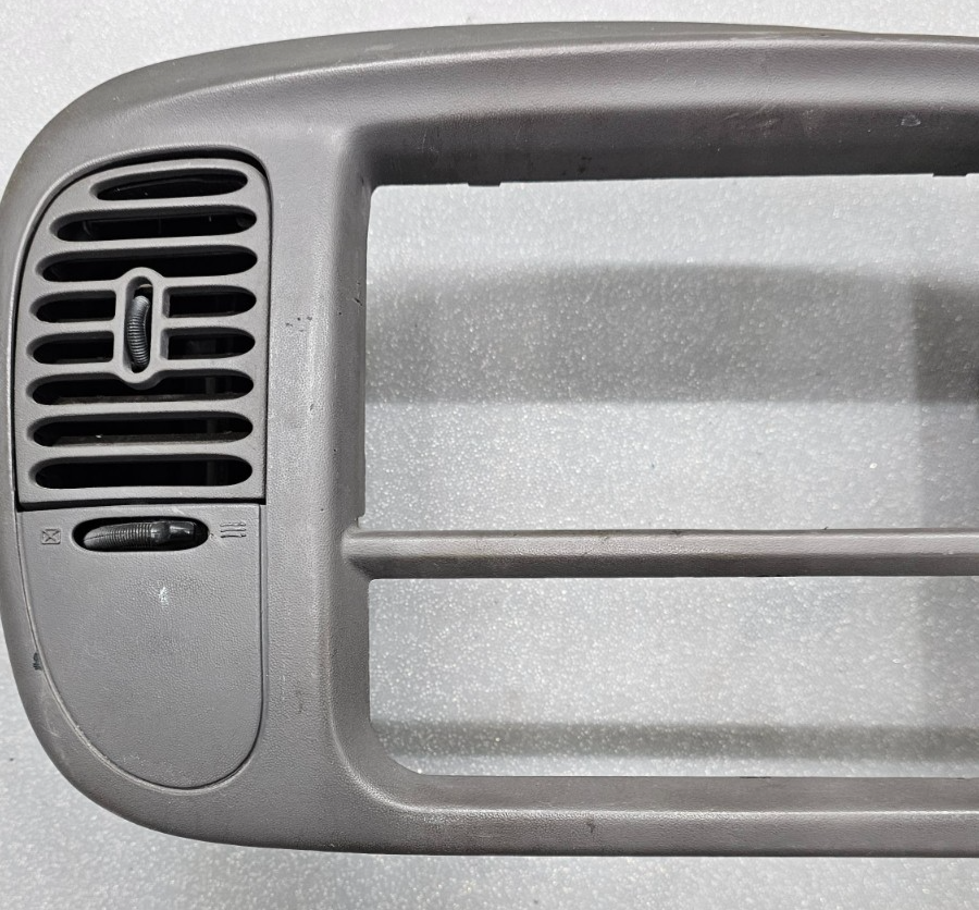 🔥97-03 Ford F150 Center Dash Radio Climate Trim Stereo BEZEL Panel  GRAY