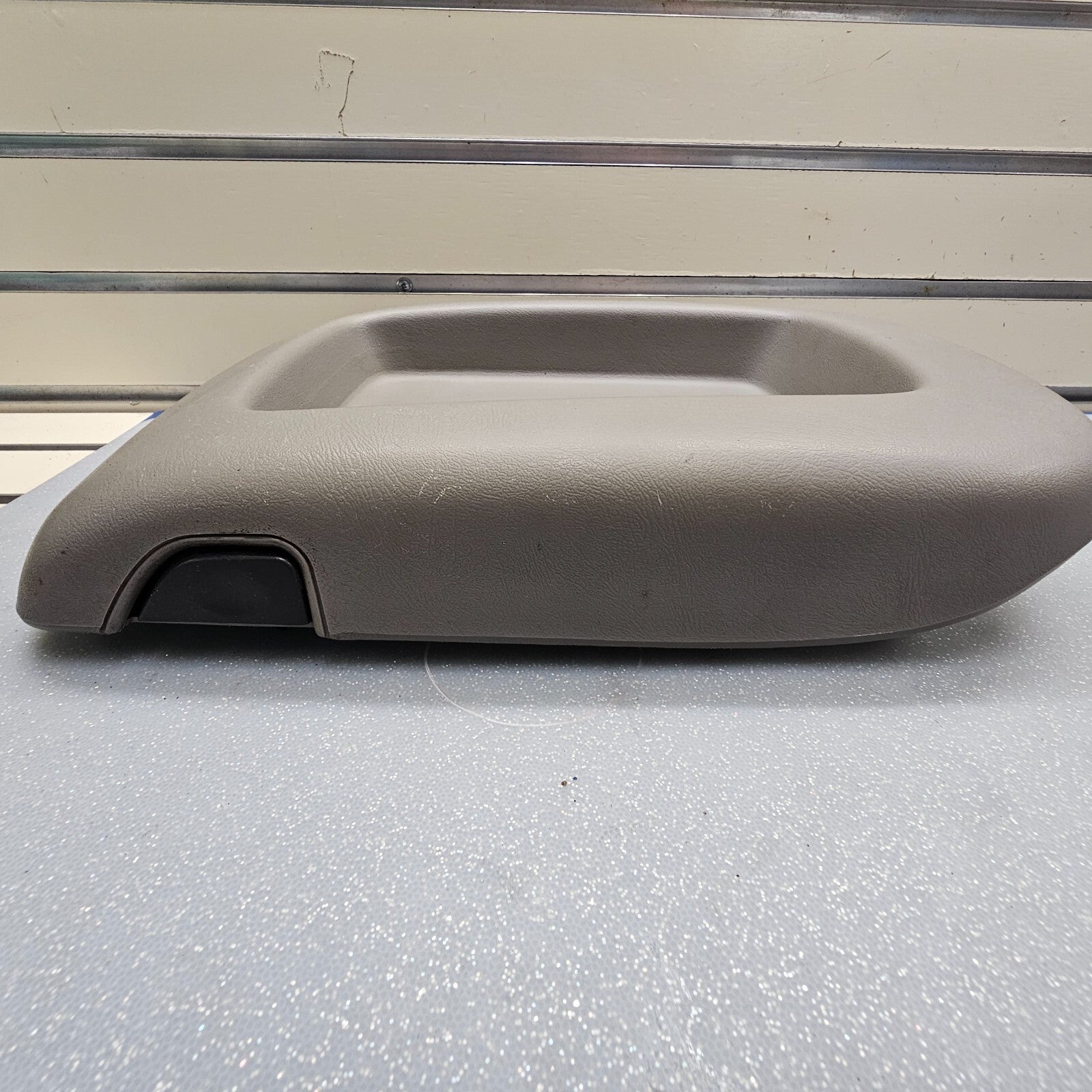 🔥03-06 Chevy SILVERADO SIERRA Center Console Armrest Lid Storage Cover GRAY L8