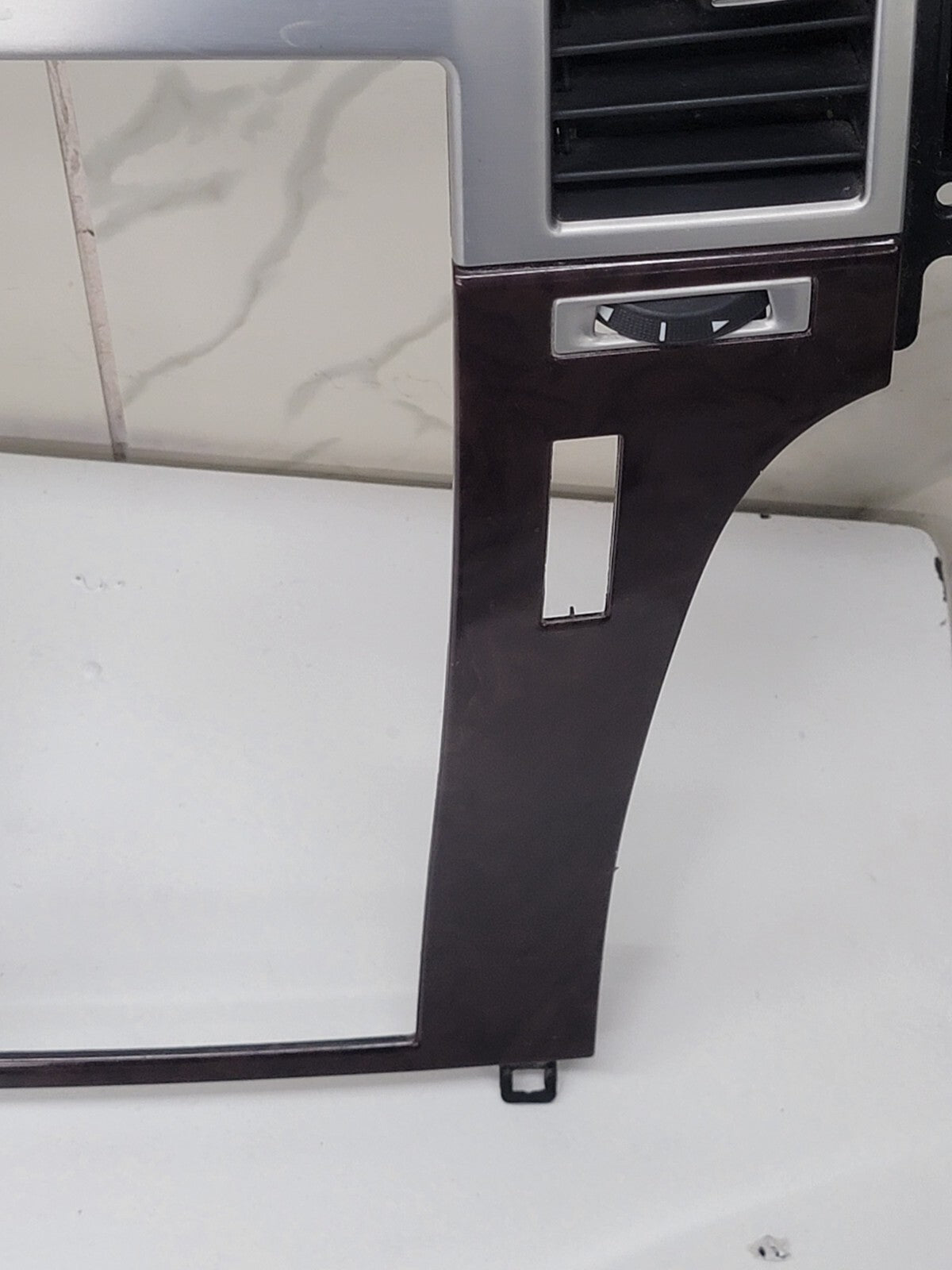 2007-2012 Cadillac Escalade Radio Dash Trim Bezel Panel Silver/Woodgrain Vent