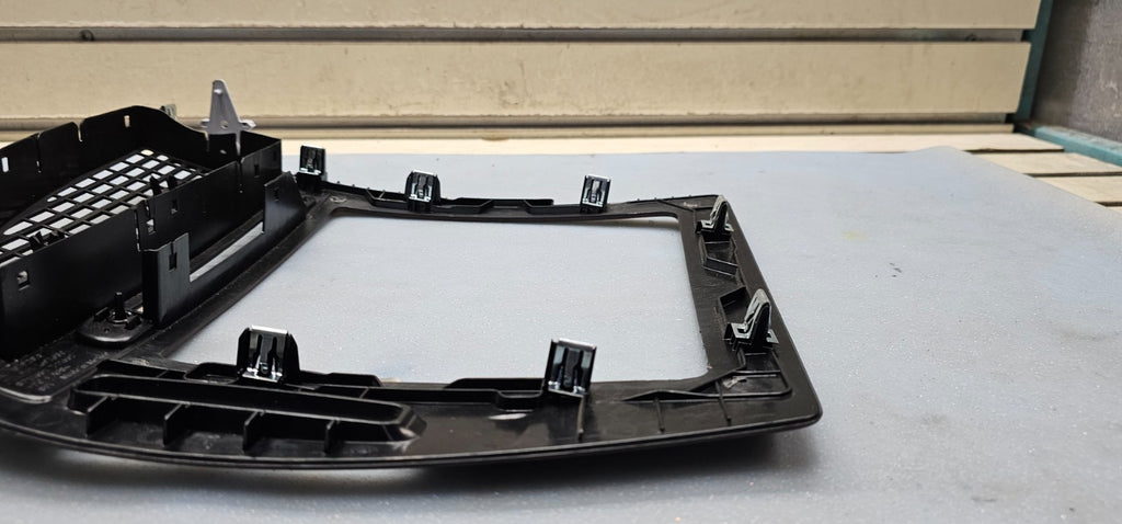 🔥05-09 Saab 9-7x Front Center Dash Radio Stereo Display Trim Panel Bezel Wood