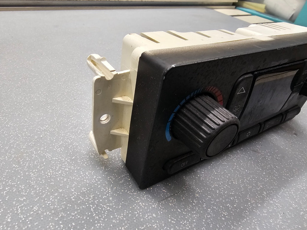 🔥03-09 Silverado SIERRA DASH AC A/C Heater Temperature Climate Control Digital