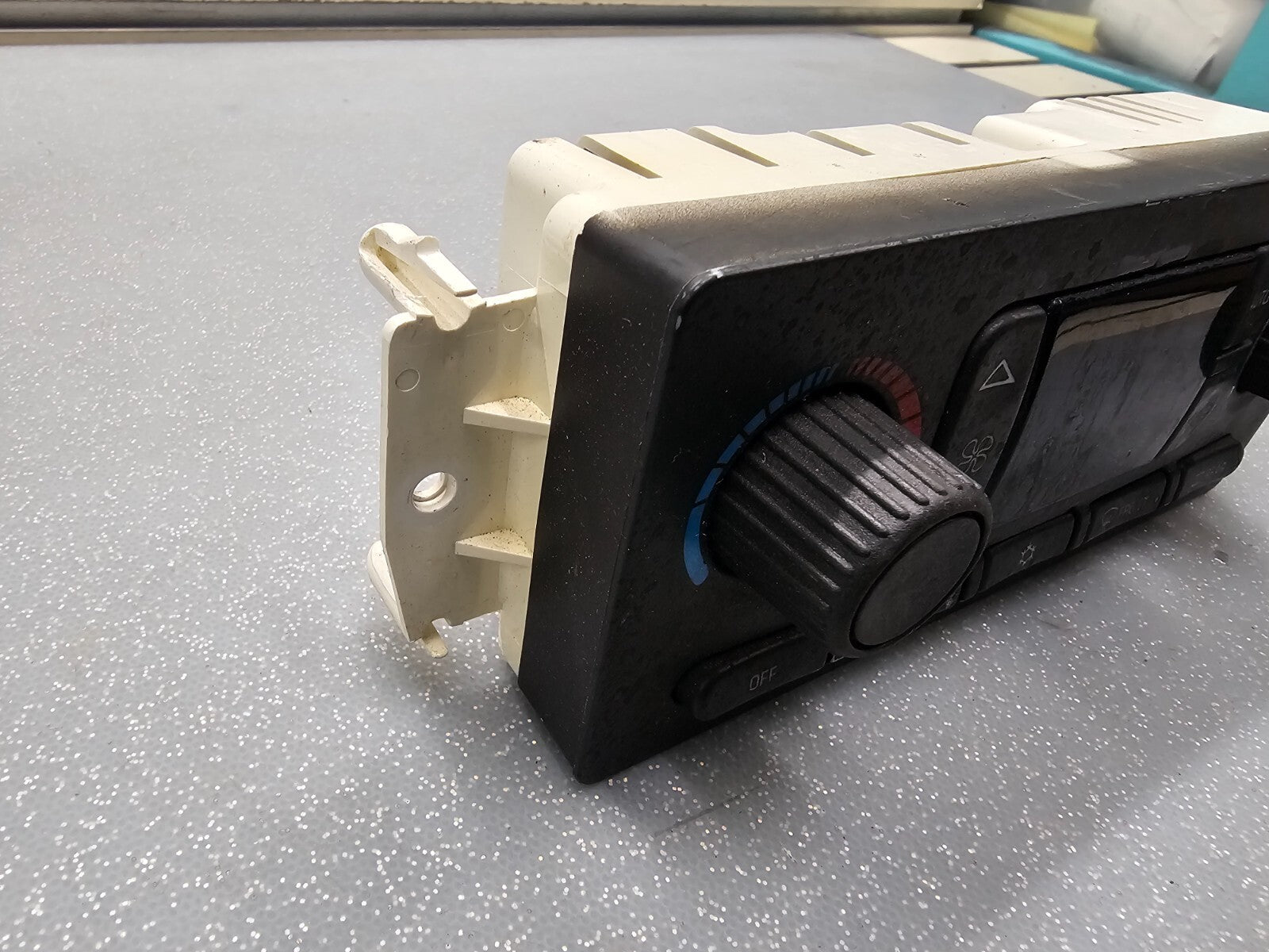 🔥03-09 Silverado SIERRA DASH AC A/C Heater Temperature Climate Control Digital