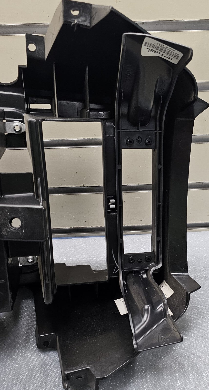 🔥03-07 CTS/SRX Center Dash Panel Radio Frame Housing Trim Bezel Support Ebony