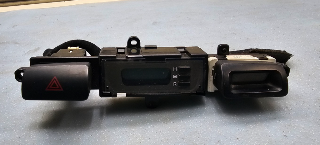 🔥06-10 Kia Sportage Hazard Switch Control Dash Digital Clock Display Time Black