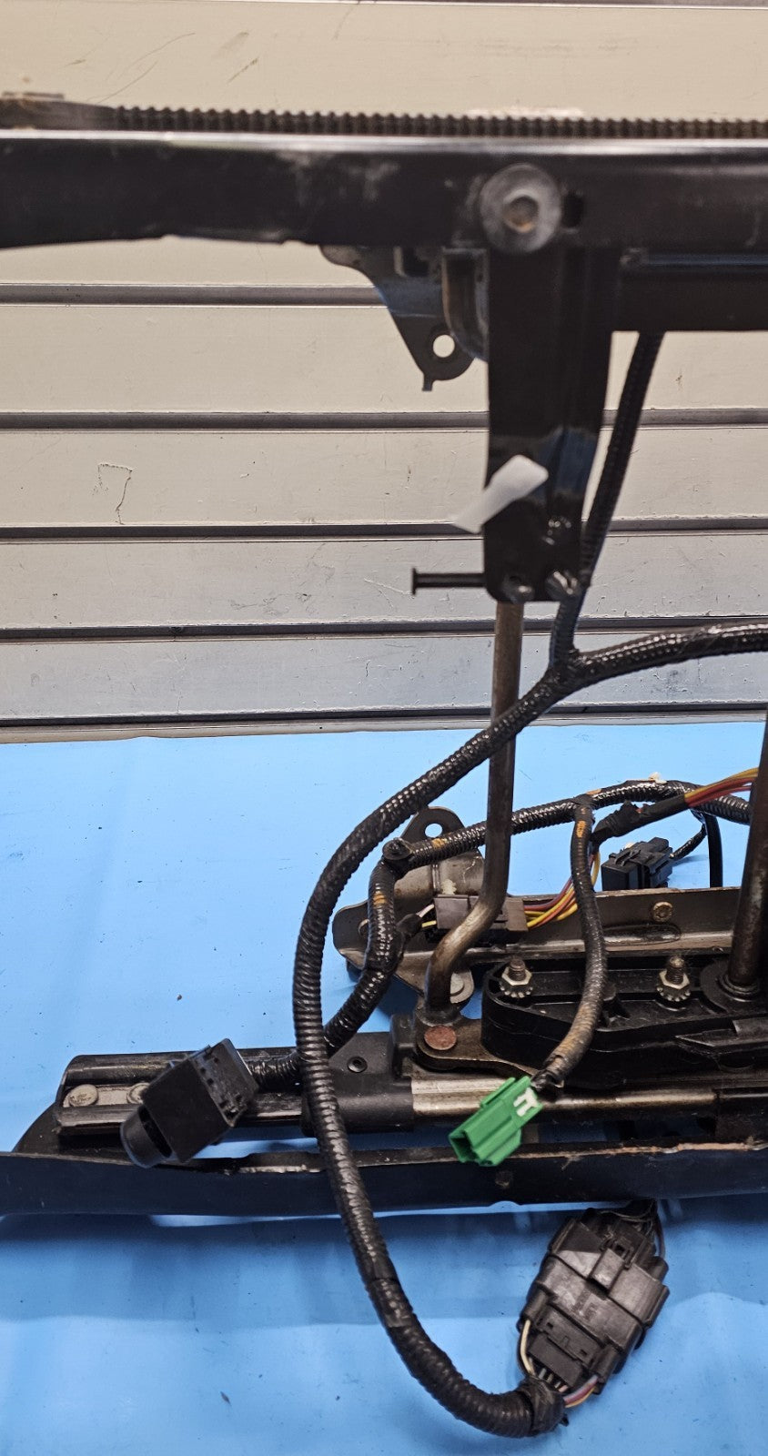 🔥08-12 Ford Escape Mariner Left Driver 6 Way Power Adjustable Seat Track OEM
