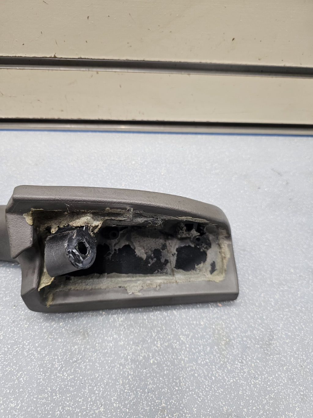 🔥02-09 TRAILBLAZER Door Panel ARMREST Pull Handle Front RIGHT Passenger GRAY H4