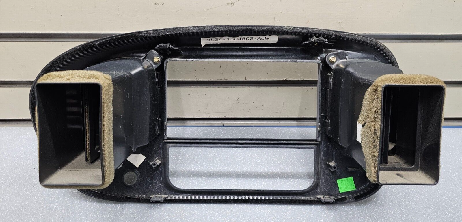 🔥97-03 Ford F150 Center Dash AM FM Radio Climate Trim Stereo BEZEL Panel Gray