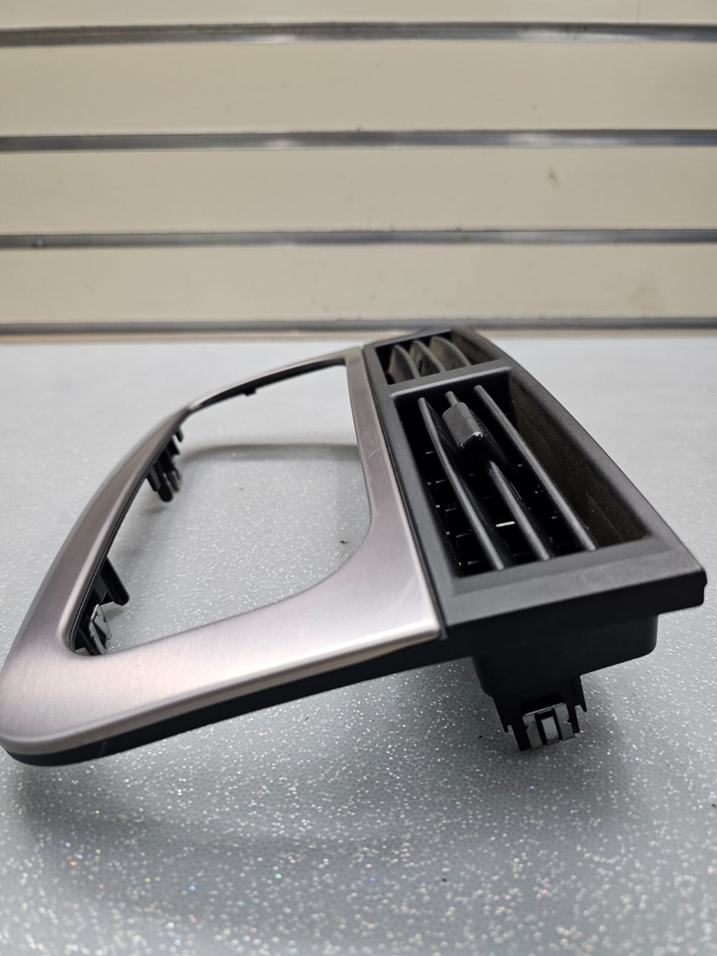 🔥99-04 Jeep Grand Cherokee Center Dash RADIO Bezel A/C Air Vent Trim SILVER