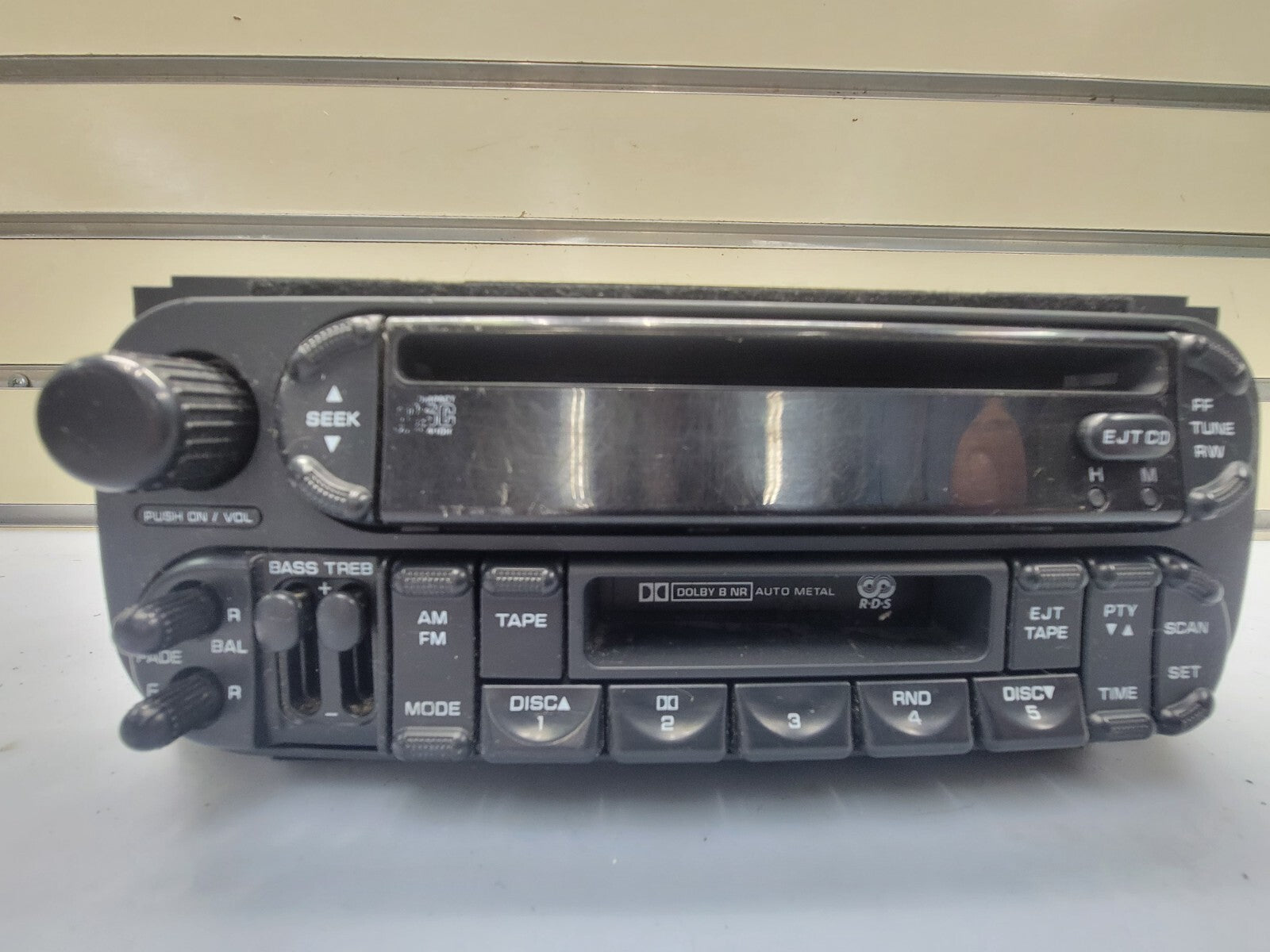 🔥02-07 Chrysler Jeep Dodge Car Truck Radio AM FM CD Player Aux Input RBK Digita