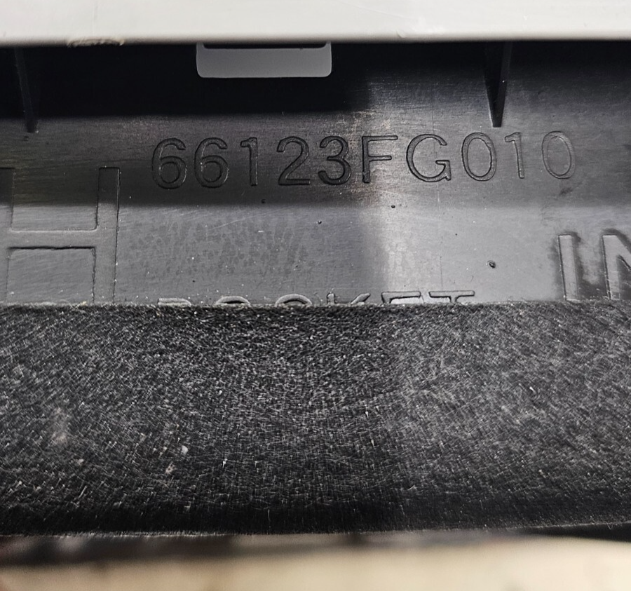 🔥08-11 Impreza Dash Glove Box Storage Compartment Trim Housing Panel LT GRAY