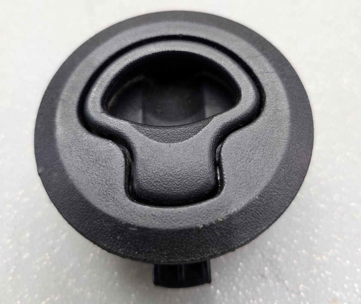09 -16 Dodge Journey—Floor Compartment Latch, Black  DJ