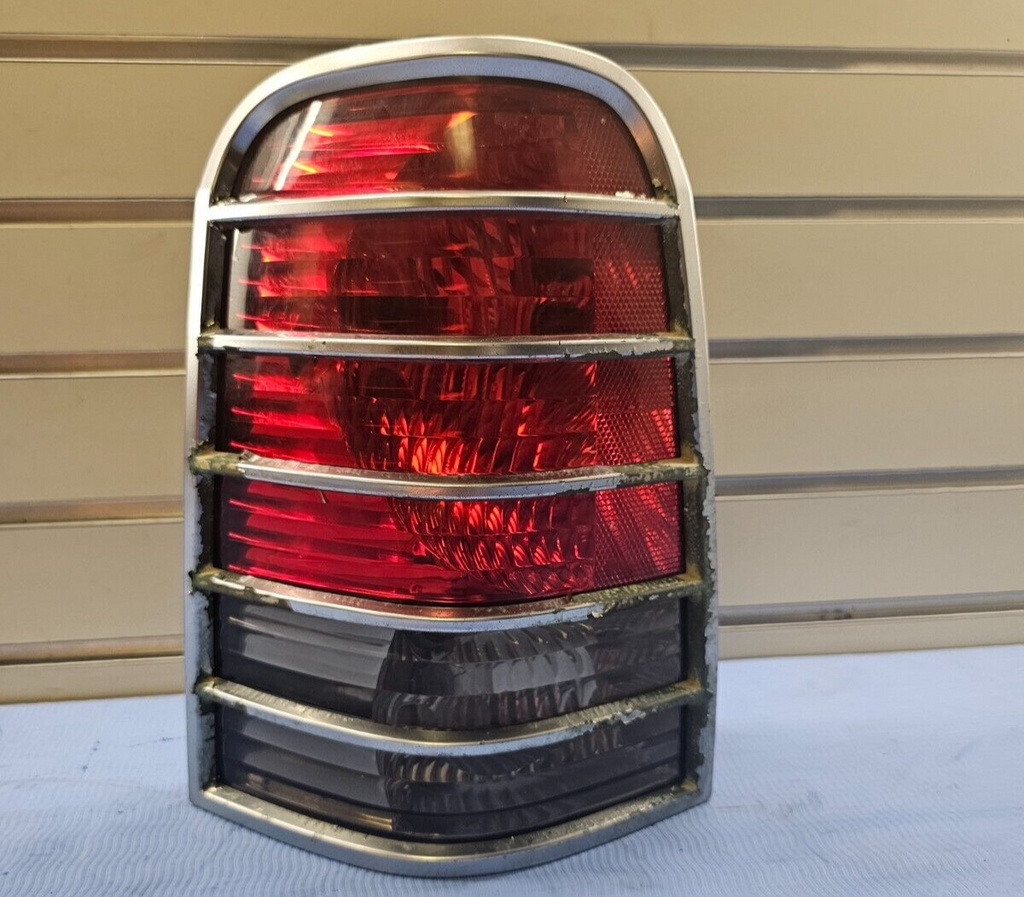 🔥05-07 Mercury Mariner Rear Right Passenger Tail Brake Stop Light Lamp Assembly